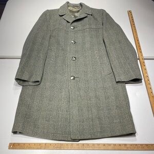 The Pinnacle of Cold-Weather Elegance: The West German Loden Car Coat size Med